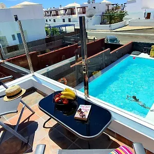 villa-yaiza-playa-blanca-lanzarote.in-canary-islands.com/